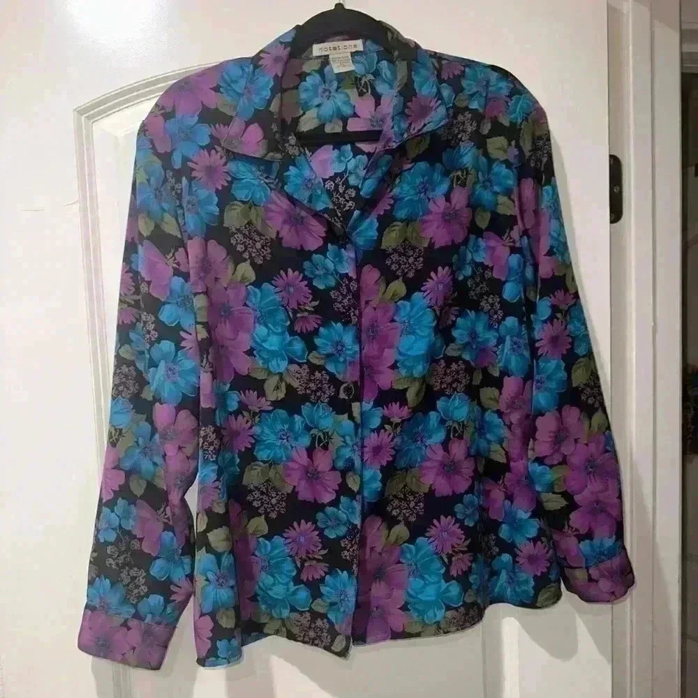 Vintage floral top | purple | black | blue